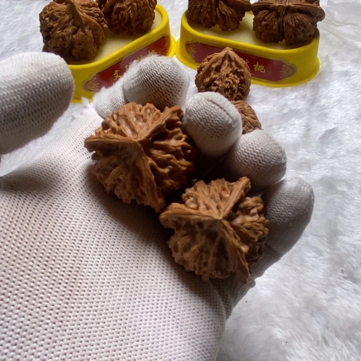 费***澄核桃盘山三棱。。。。。。。