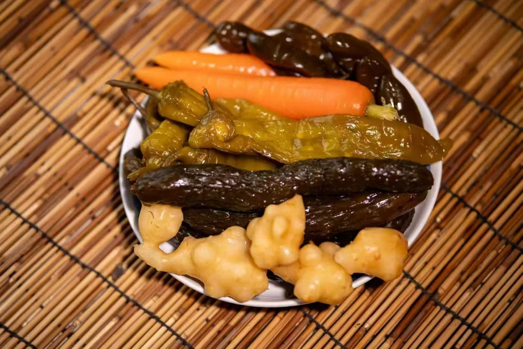 东北大缸全家福咸菜500克。