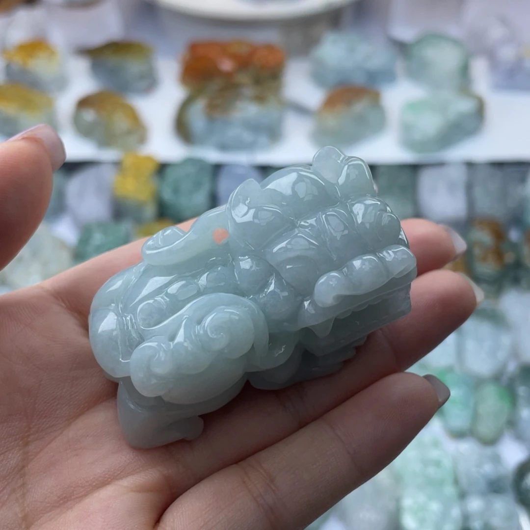 颈饰未镶嵌翡翠貔貅