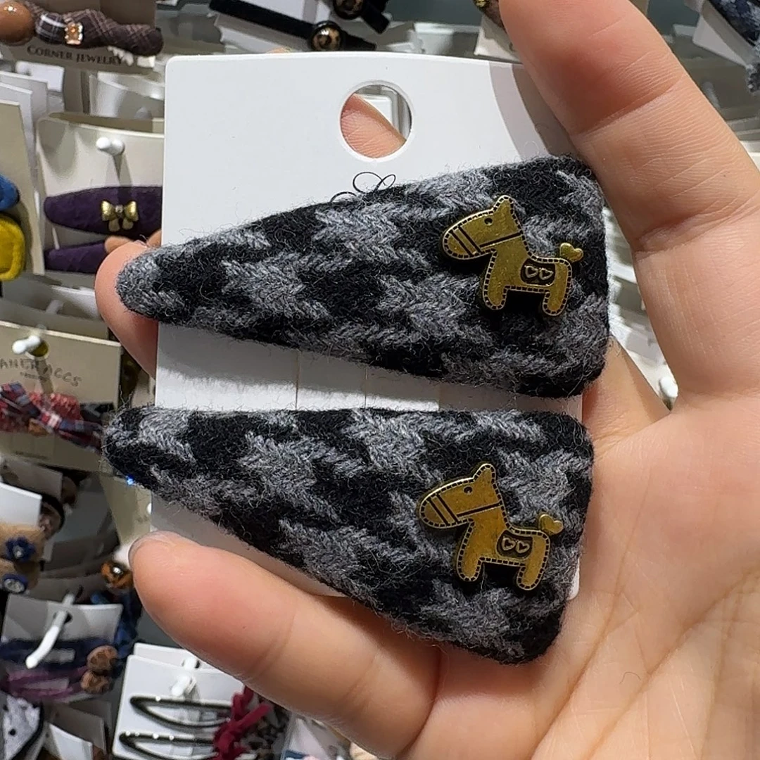 布艺铁合金小马格子三角拜拜