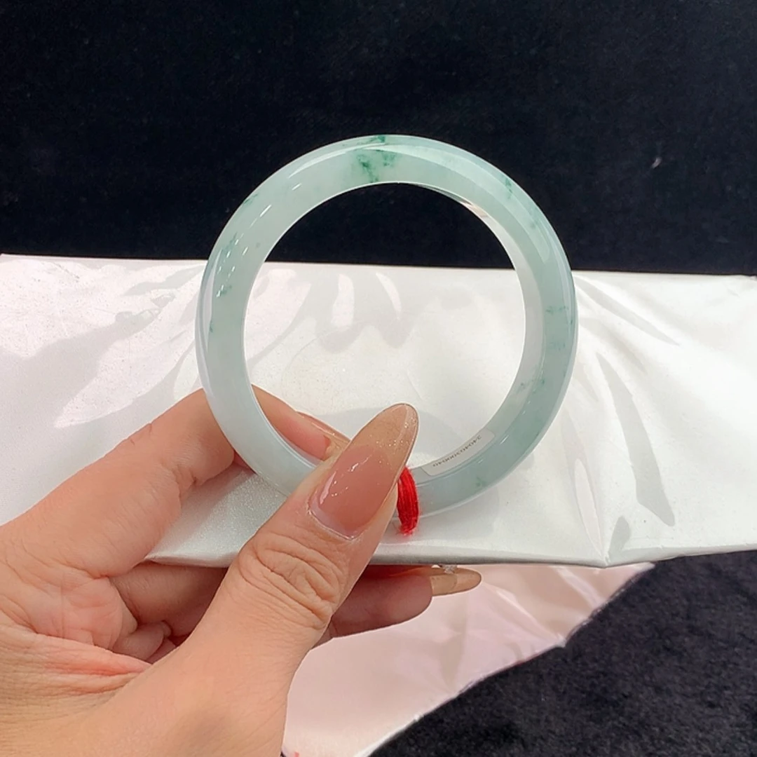【闪购商品】未镶嵌手镯翡翠正58
