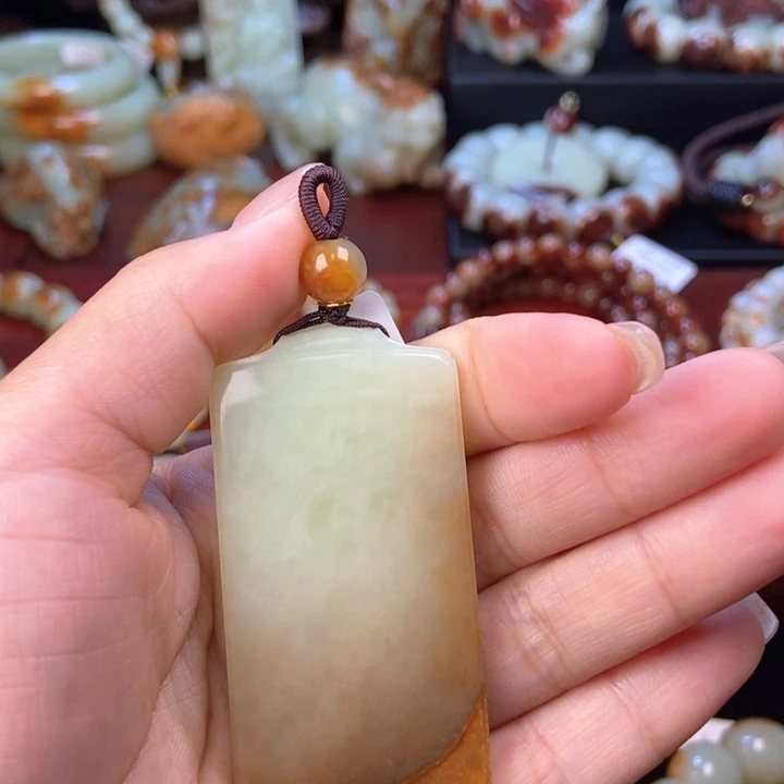 岫岩河磨玉（透闪石质玉）未镶嵌挂件