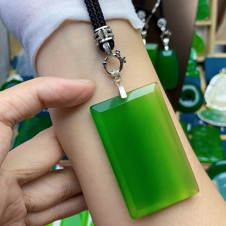 玛瑙/玉髓吊坠未镶嵌