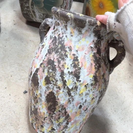 罐默认微瑕，有孔编号19-79