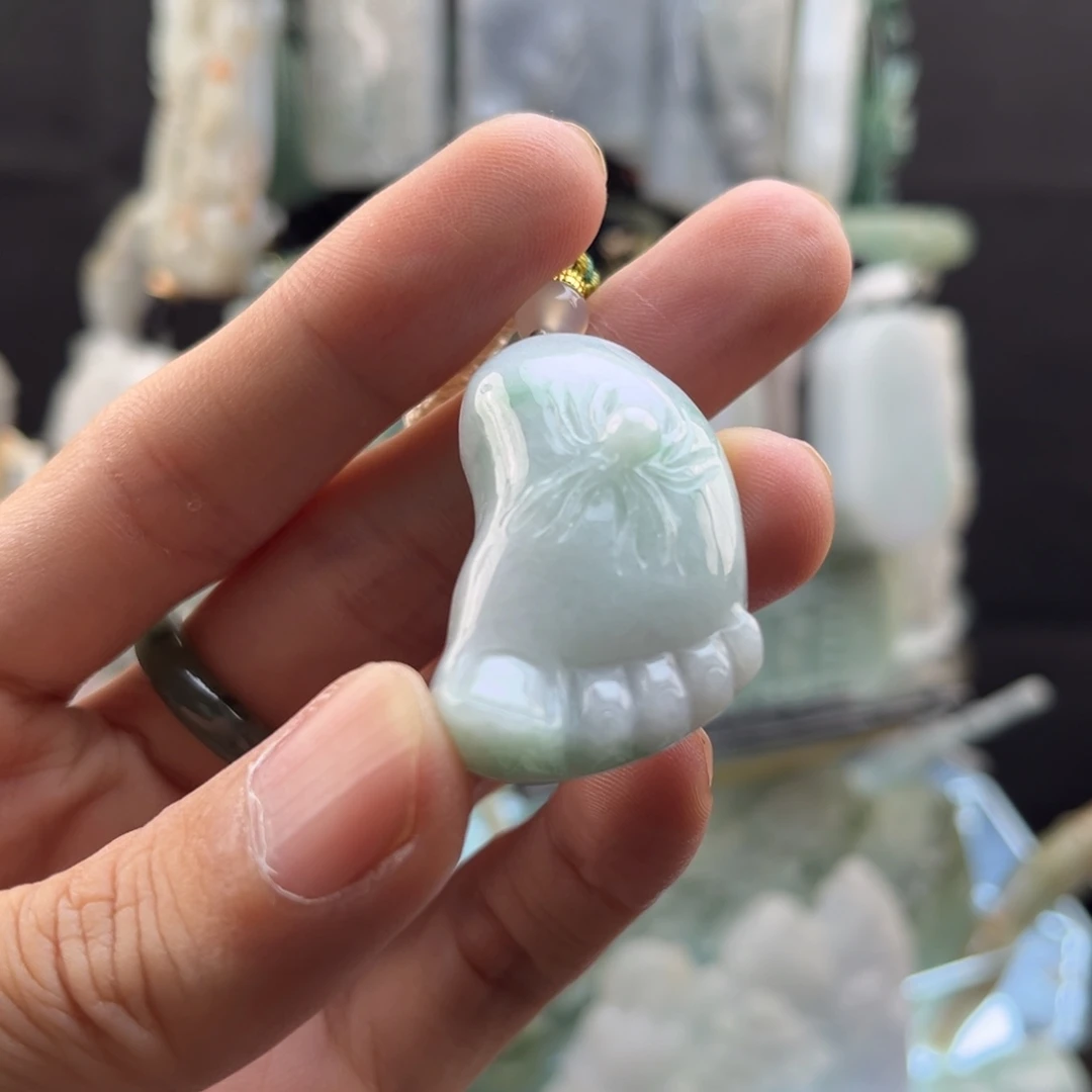 颈饰未镶嵌翡翠蜘足常乐