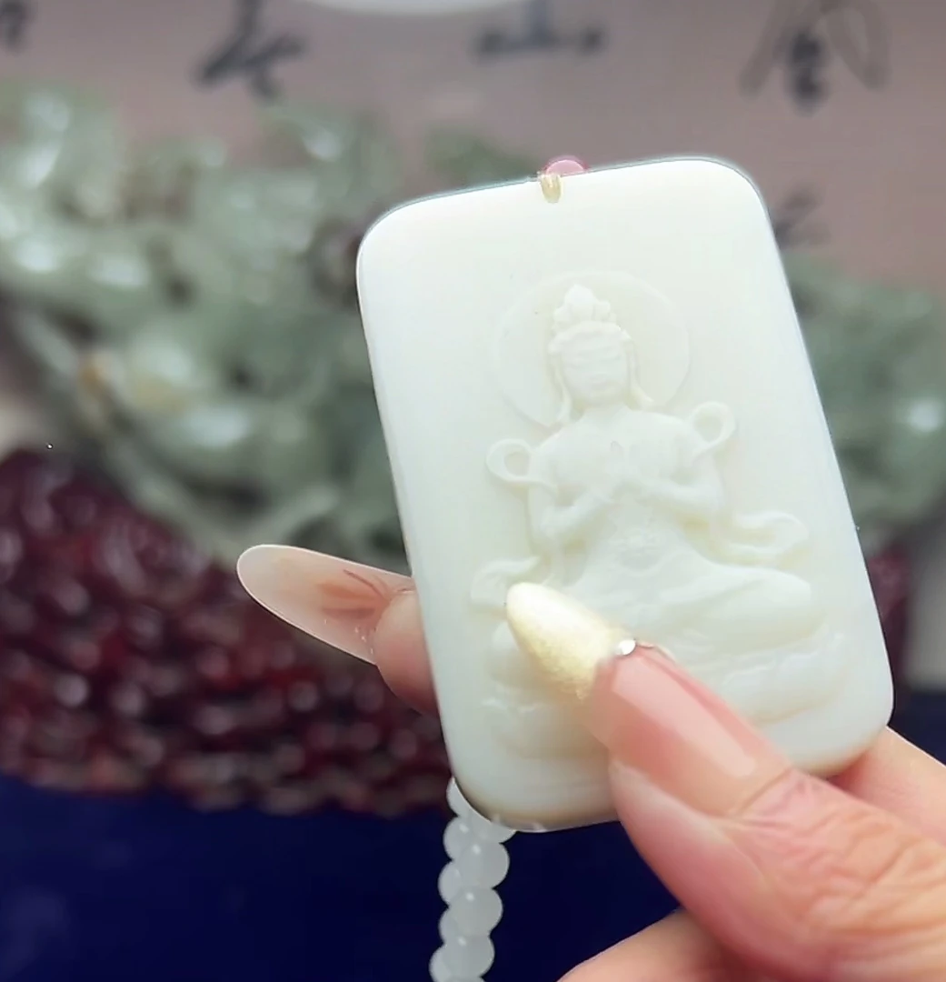 收藏新疆精品摆件