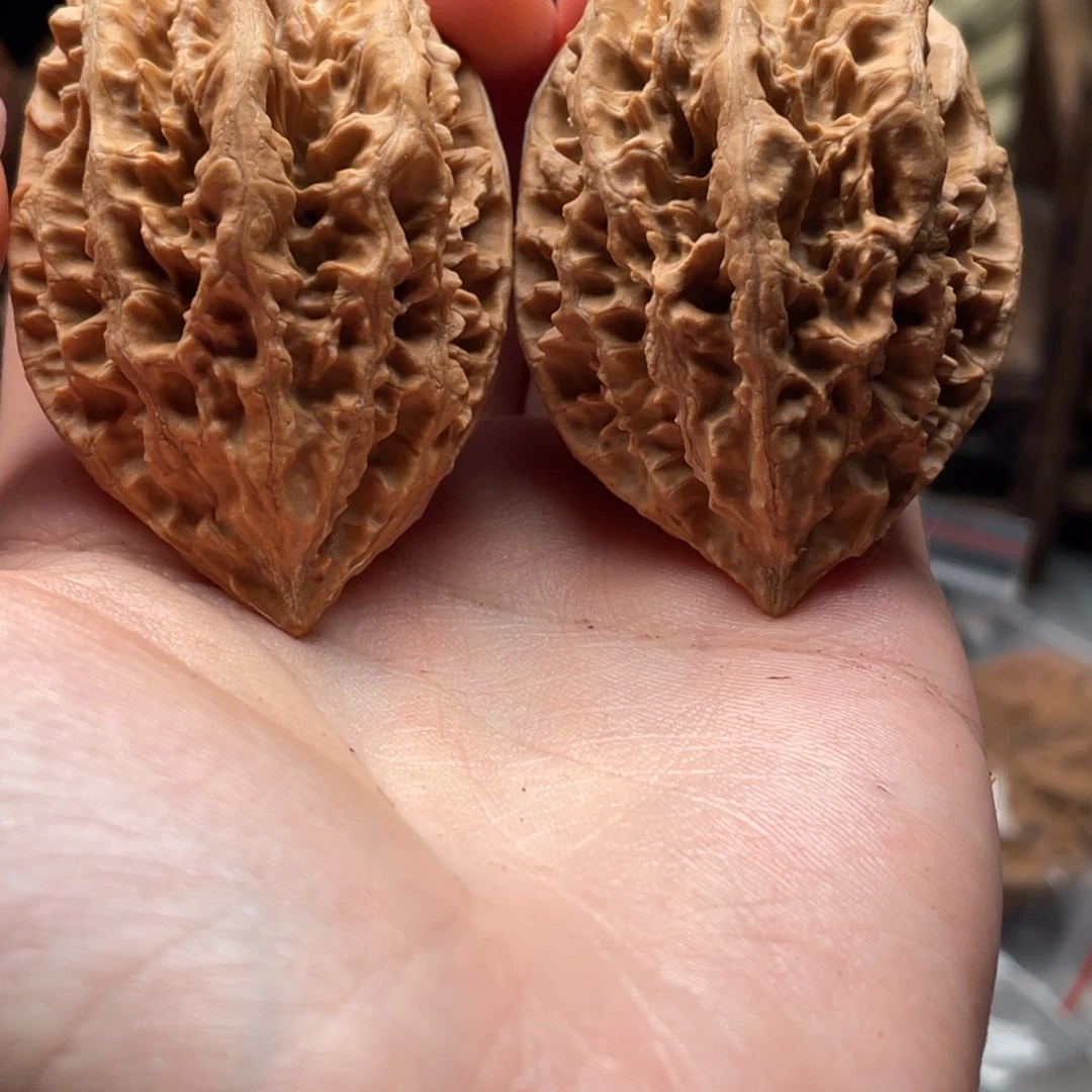 文玩核桃把件楸刀鱼113