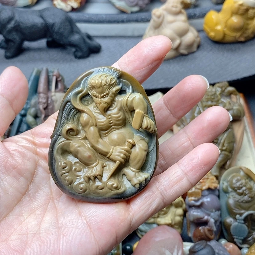 【闪购商品】定制石英质玉吊坠未镶嵌