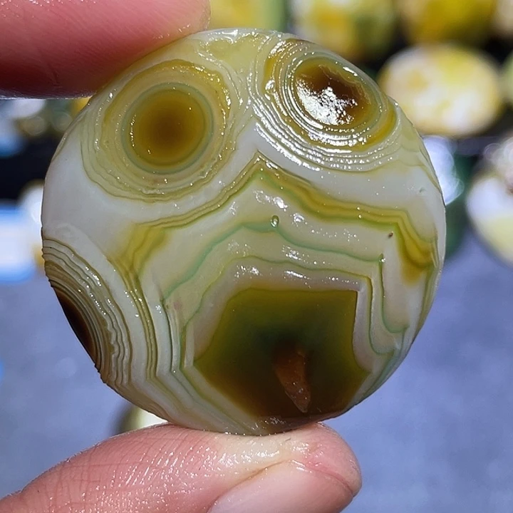 玛瑙/玉髓未镶嵌珠宝奇石