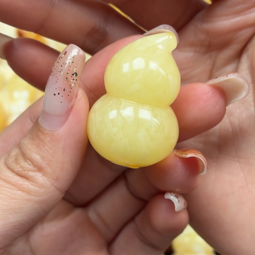 琥珀未镶嵌裸石蜜蜡