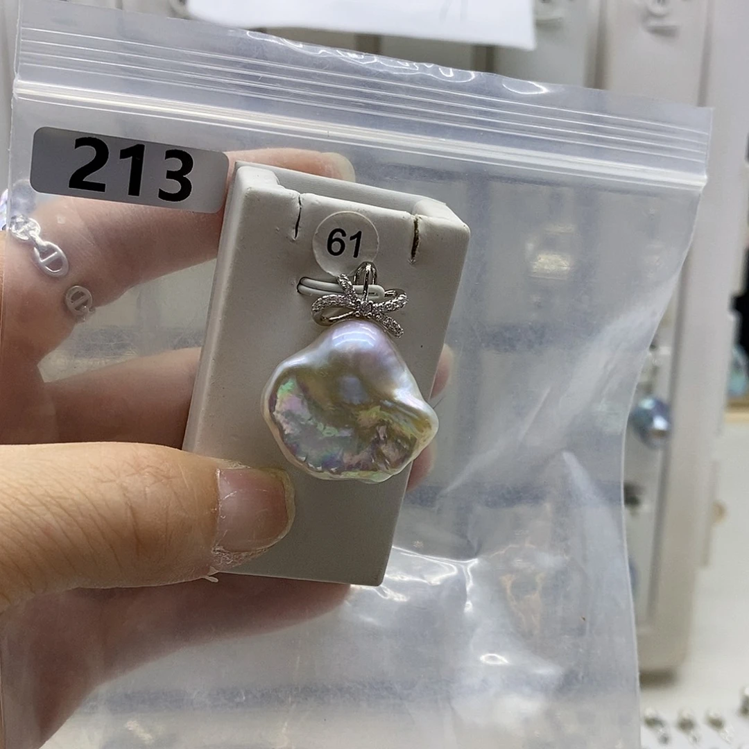 合金耳饰淡水珍珠