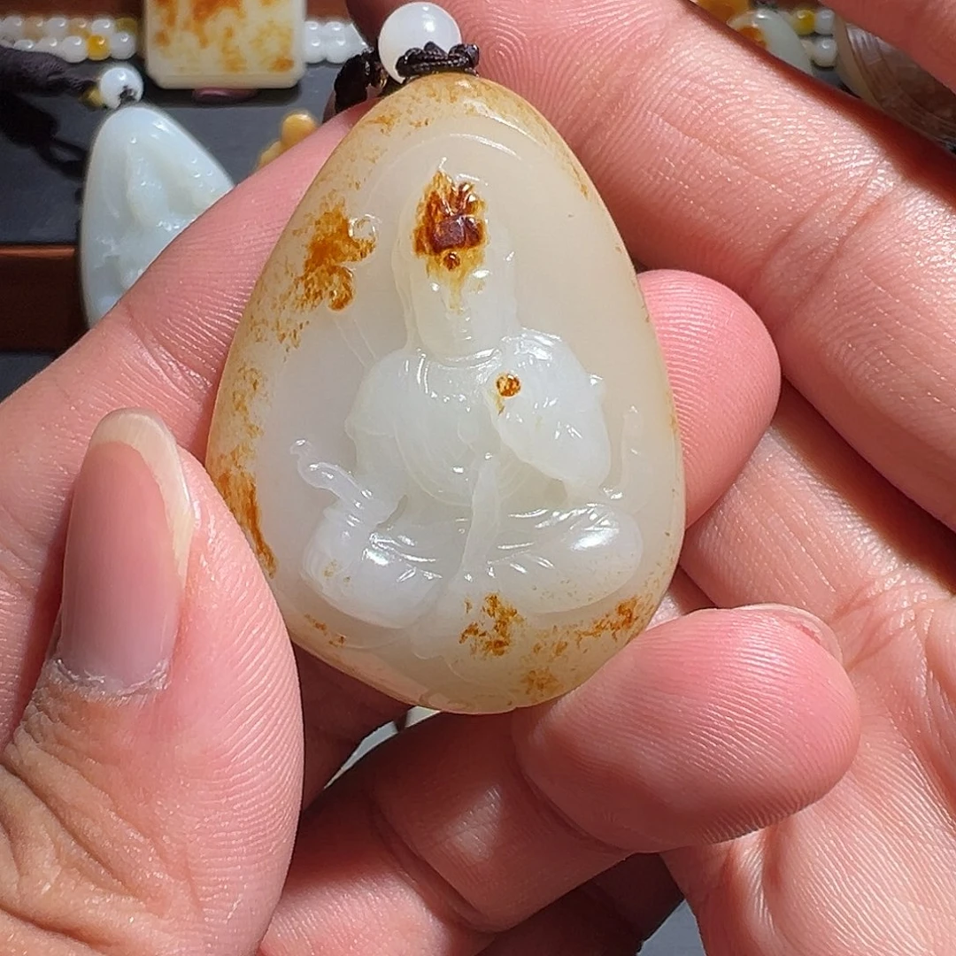 阿***浩颈饰未镶嵌和田玉