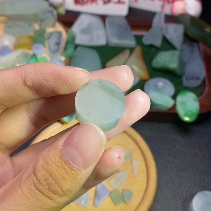 未镶嵌定制翡翠翡翠