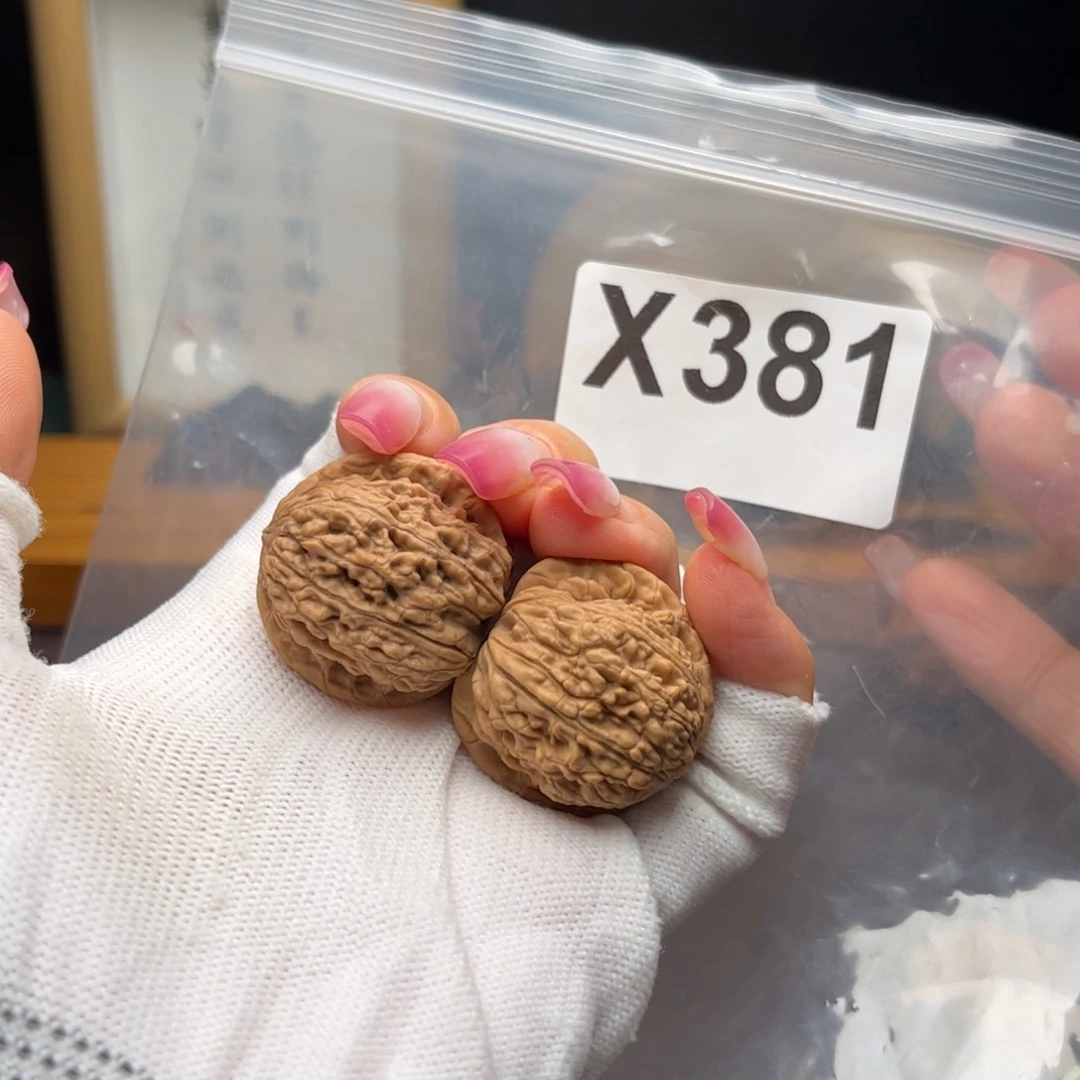 文玩核桃把件31左右承德骰子x 381