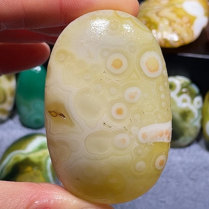 玛瑙/玉髓未镶嵌珠宝奇石