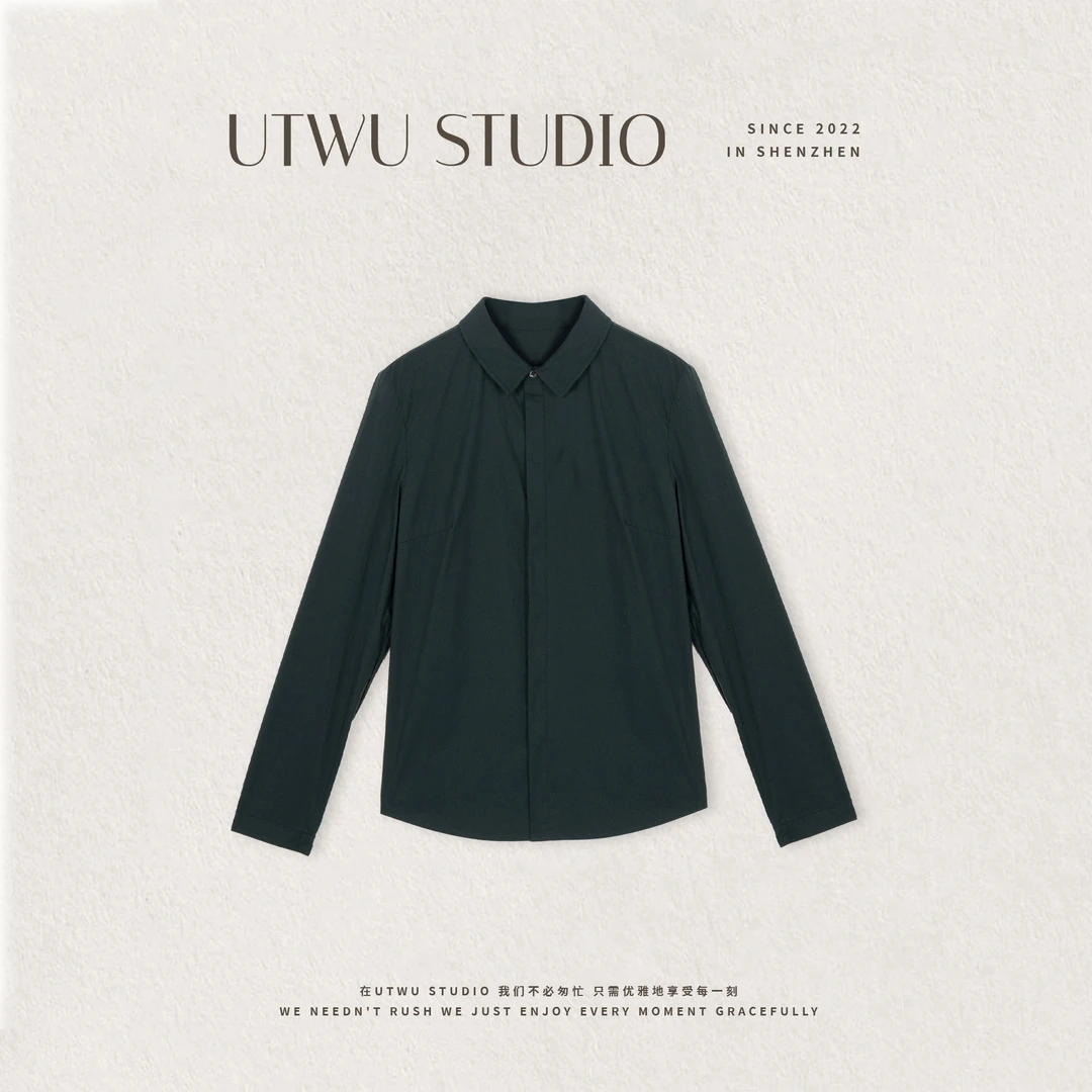 UTWU小敏「率性自我」棉质混纺筋骨感正肩小版翻领长袖衬衫UTAC1035