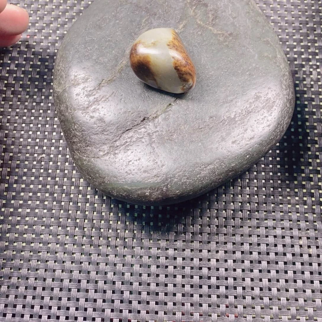 铁合金花岗石吊坠