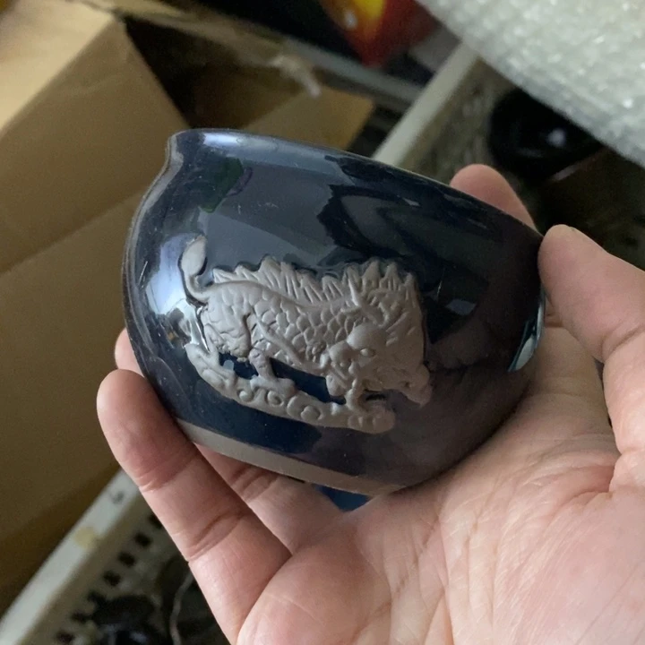 陶瓷艺术品及陶瓷壶