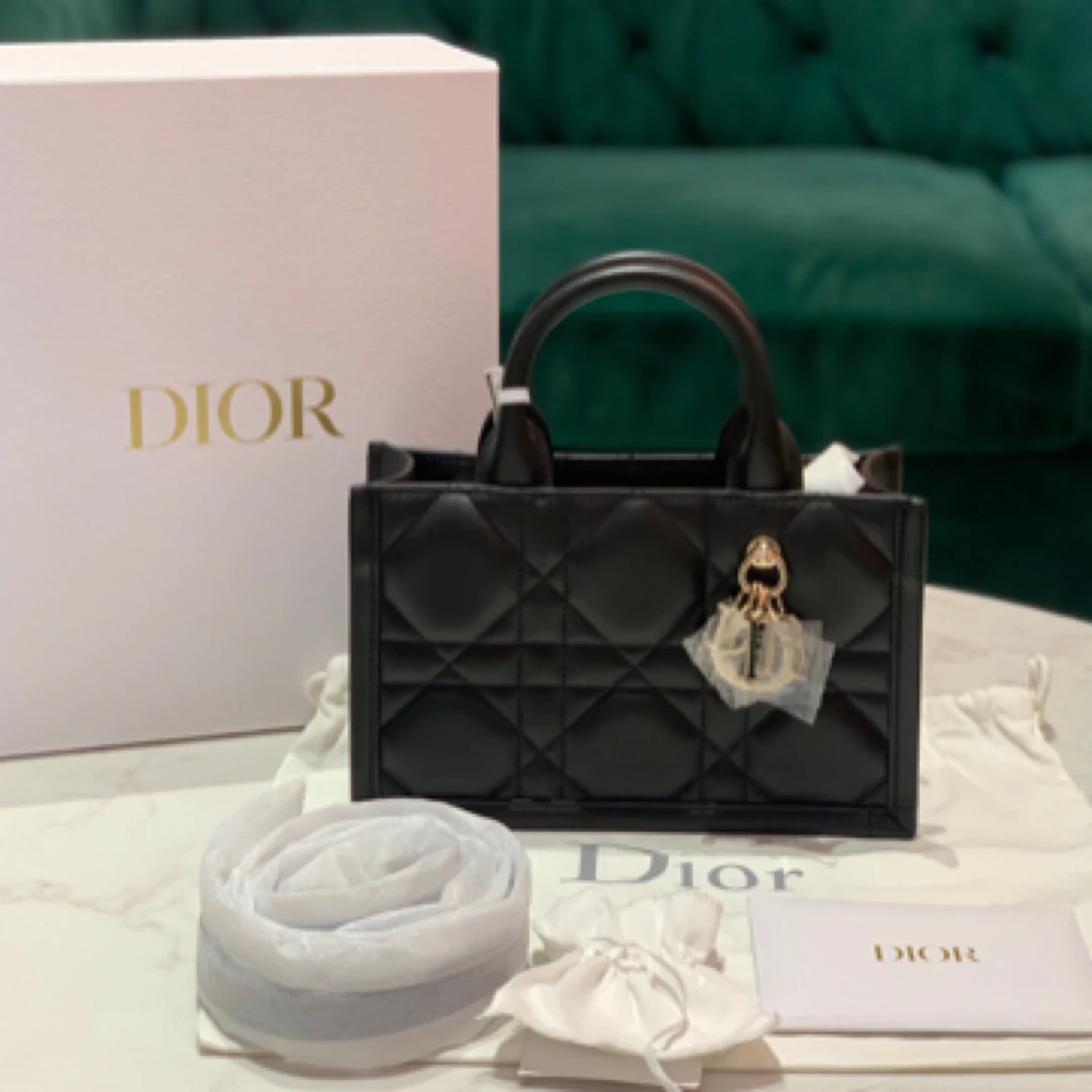 全新未使用 DIOR/迪奥 Book Tote新款黑金mini托特包