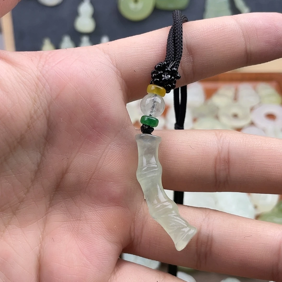 蛇纹石玉合金颈饰