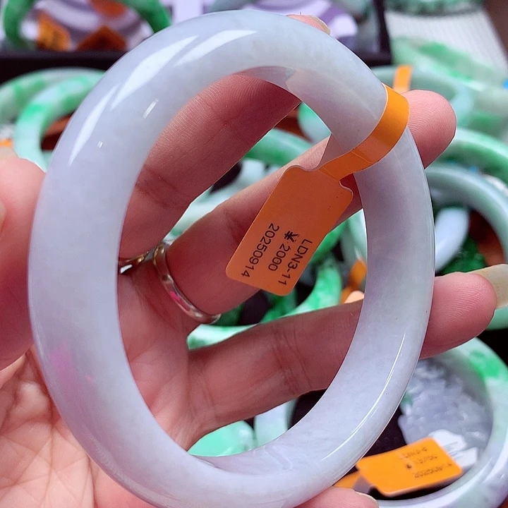 未镶嵌手镯翡翠翡翠