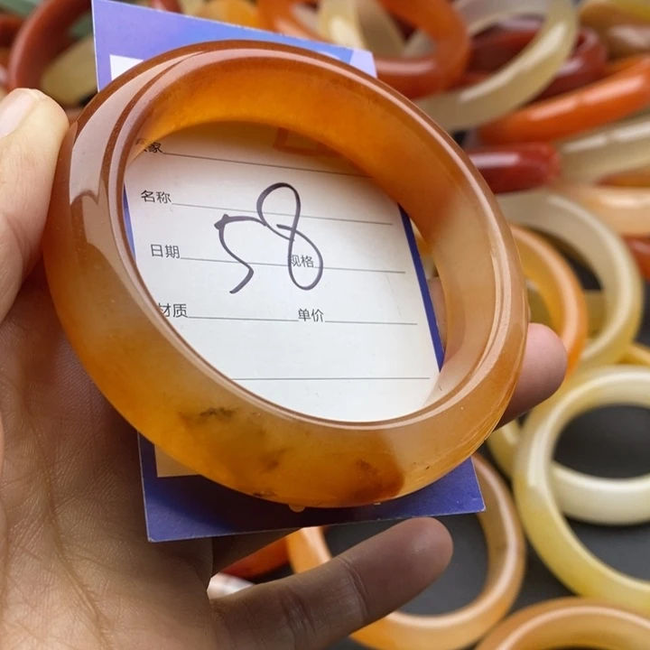 未镶嵌手镯石英质玉