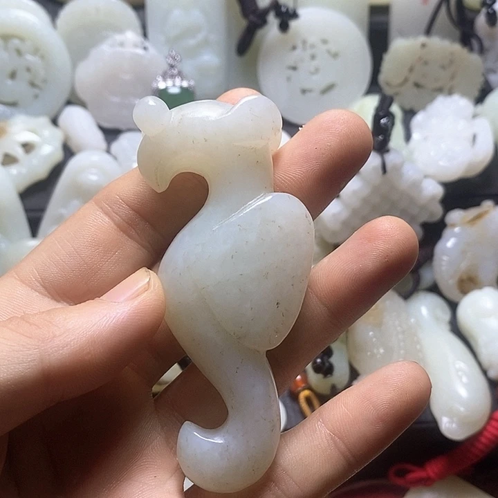 未镶嵌和田玉挂件