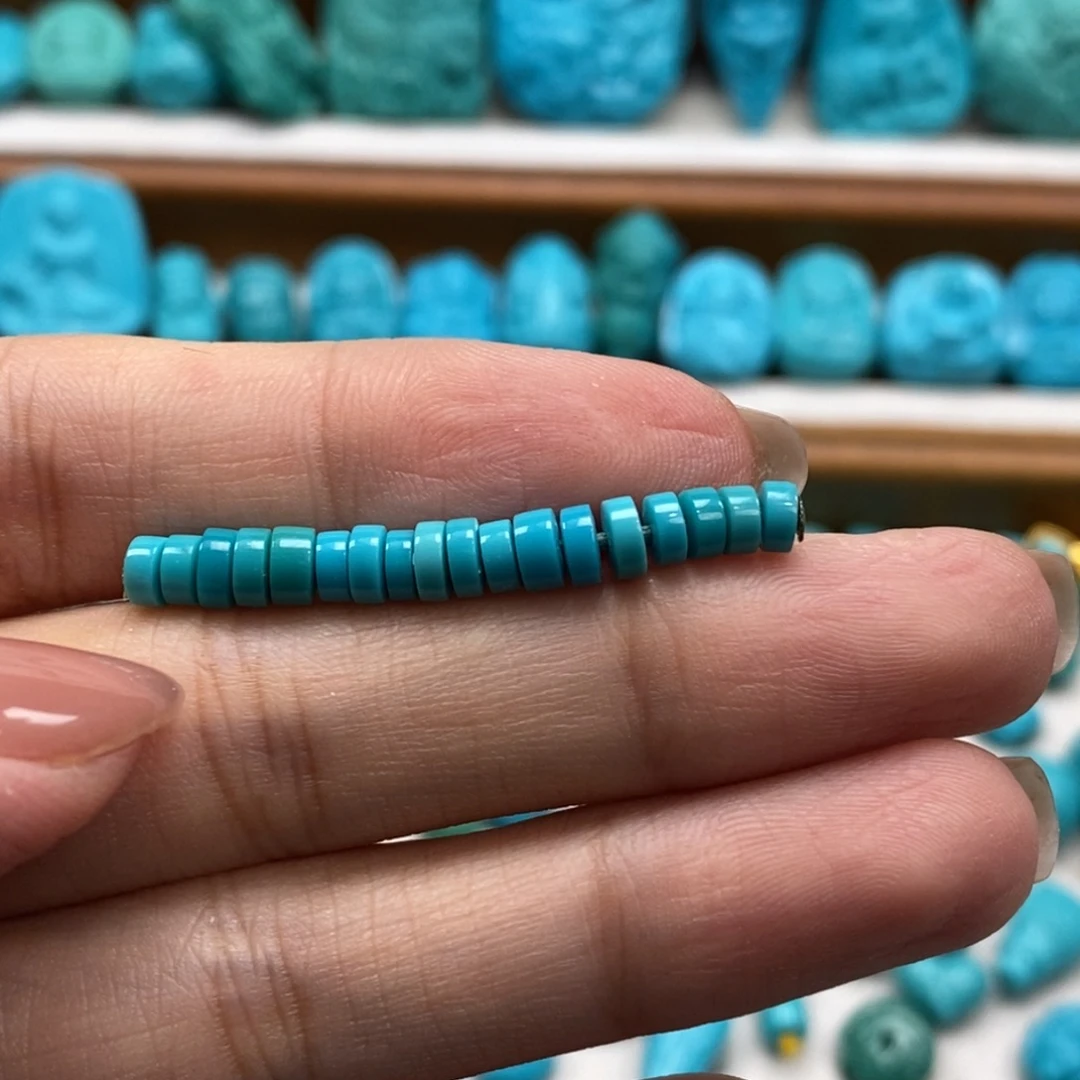 刘***衡未镶嵌绿松石颈饰