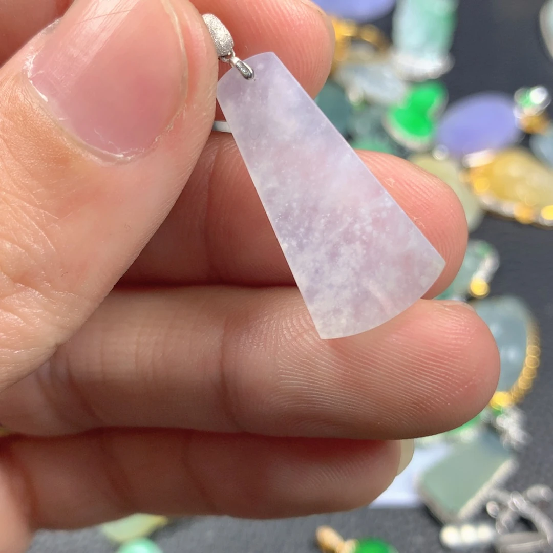 【闪购商品】翡翠颈饰18K金镶嵌翡翠