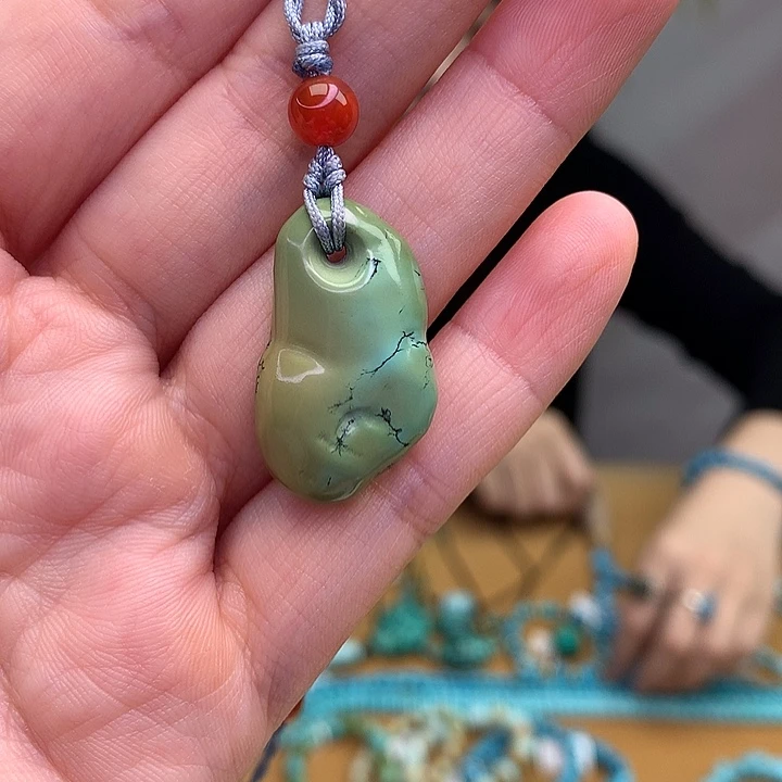 绿松石未镶嵌原矿