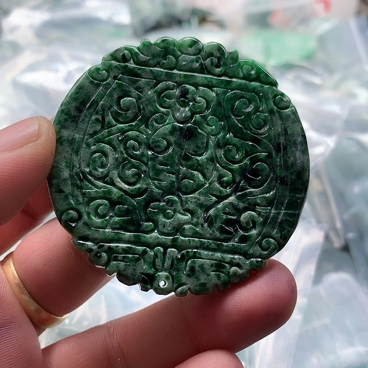 用***1翡翠未镶嵌颈饰保真天然a货翡翠