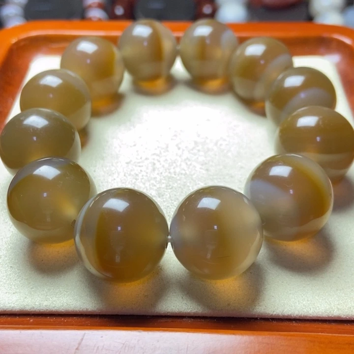 玛瑙/玉髓未镶嵌手串冰透俏色半盆一线天