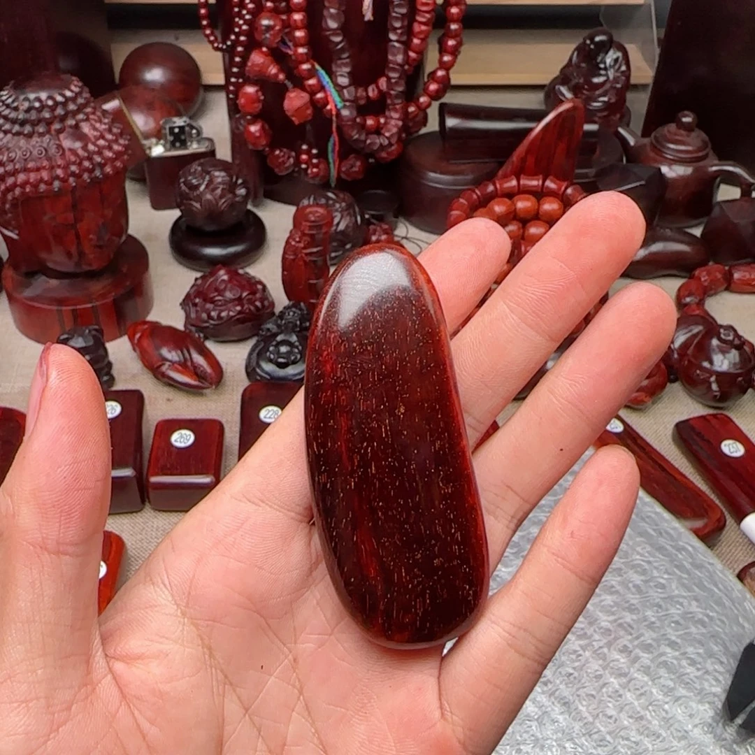 M***o檀香紫檀（小叶紫檀）