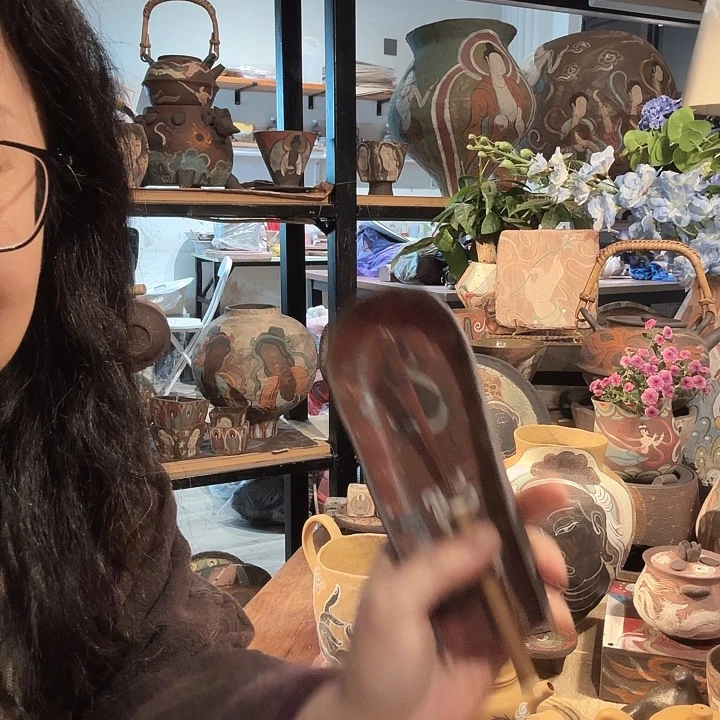 手工制作各种精美陶瓷