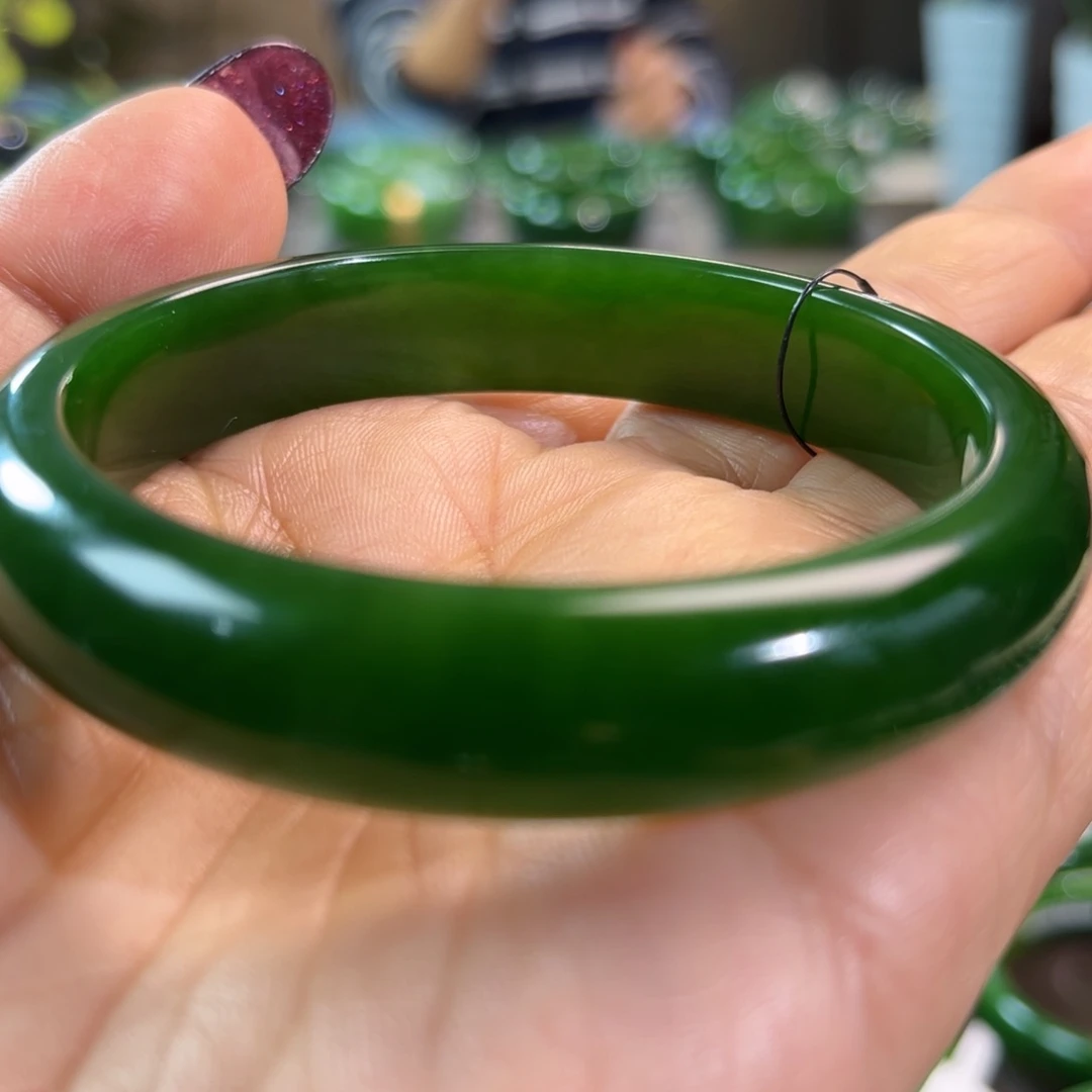 未镶嵌手镯和田玉（碧玉）