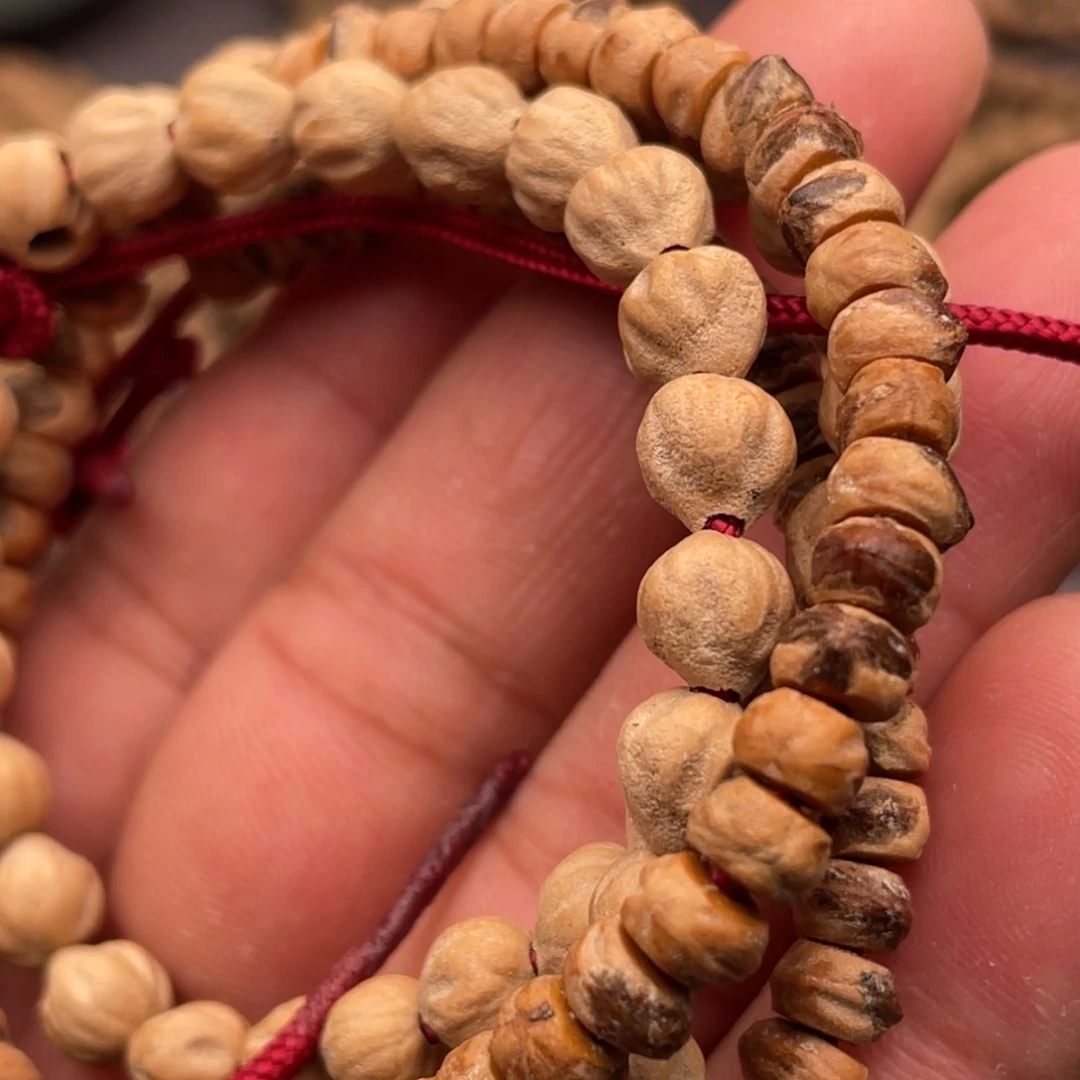 我***读柏香籽/百香籽吊坠