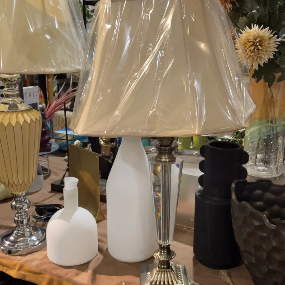 陶瓷花瓶，部分微瑕