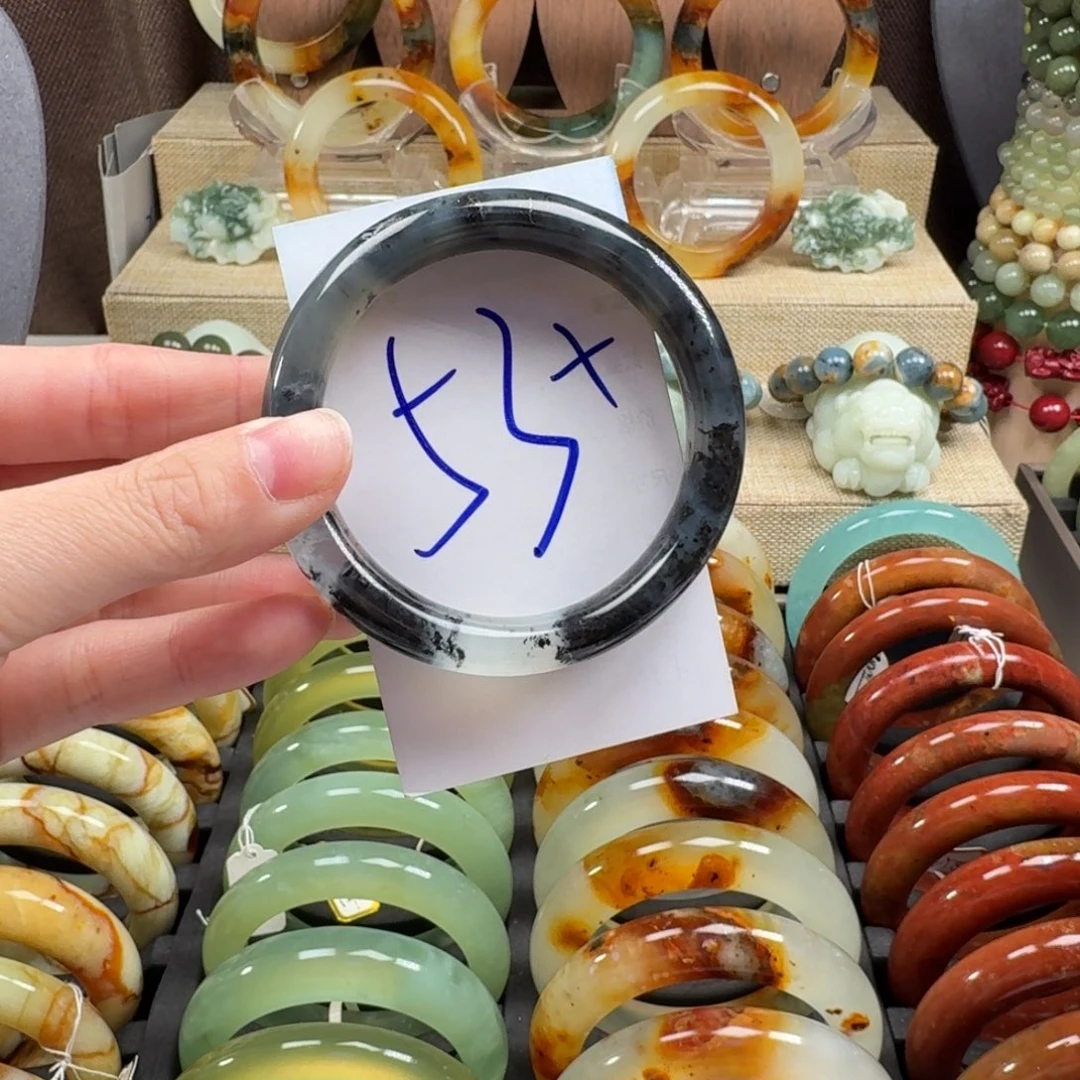 蛇纹石玉未镶嵌手镯377