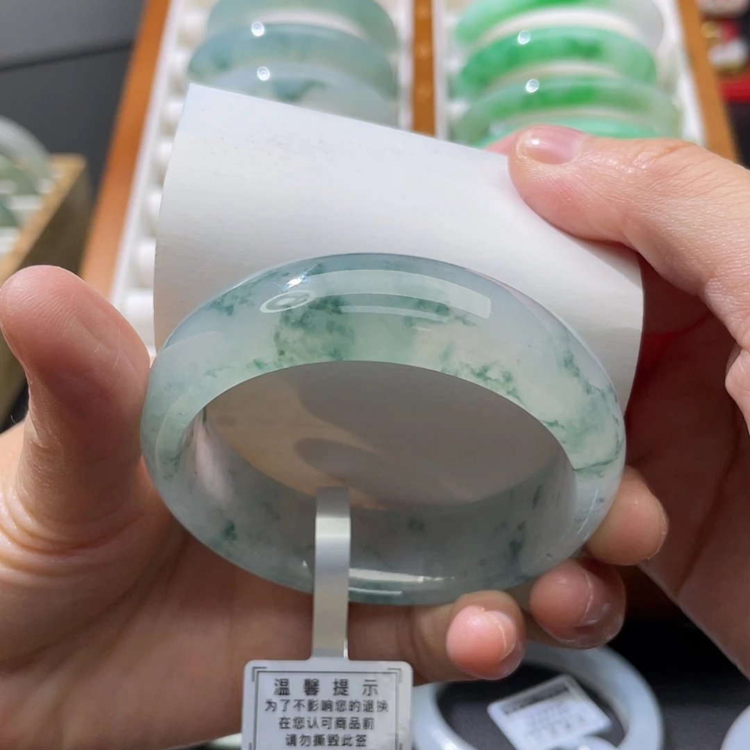 翡翠未镶嵌手镯50.7轮胎冰飘花