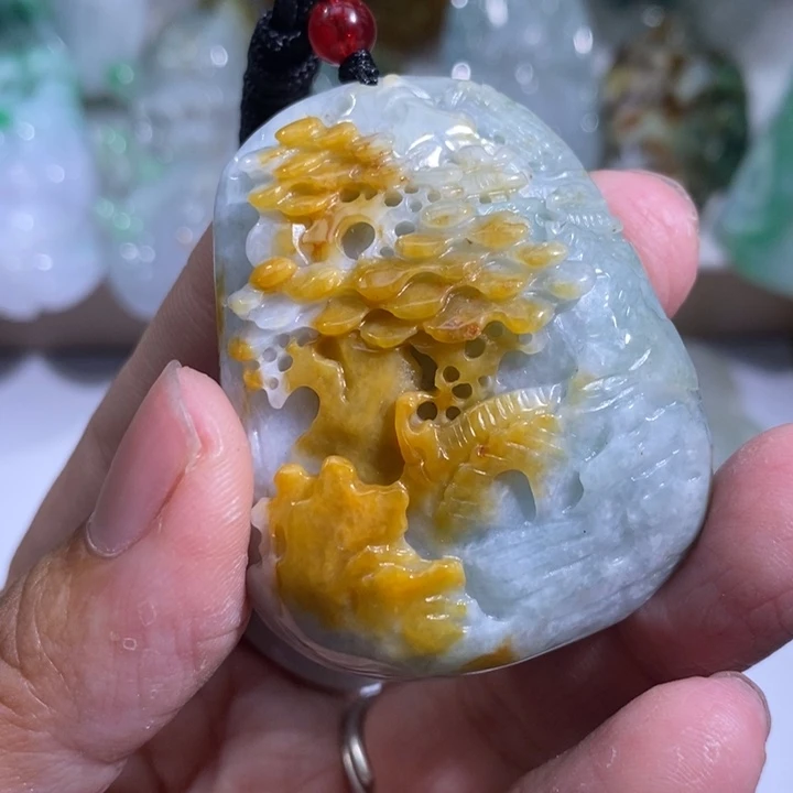 【闪购商品】颈饰未镶嵌翡翠山水