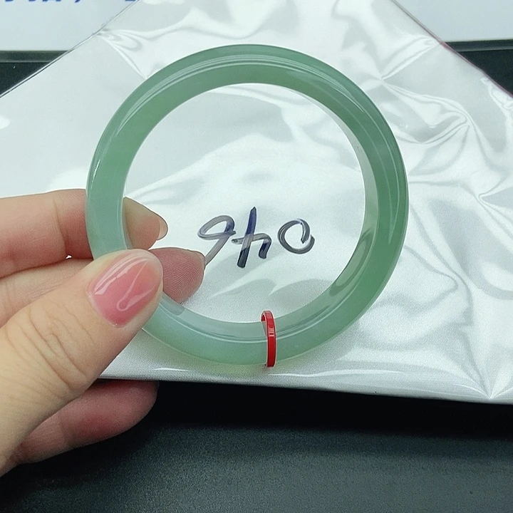 未镶嵌手镯翡翠046