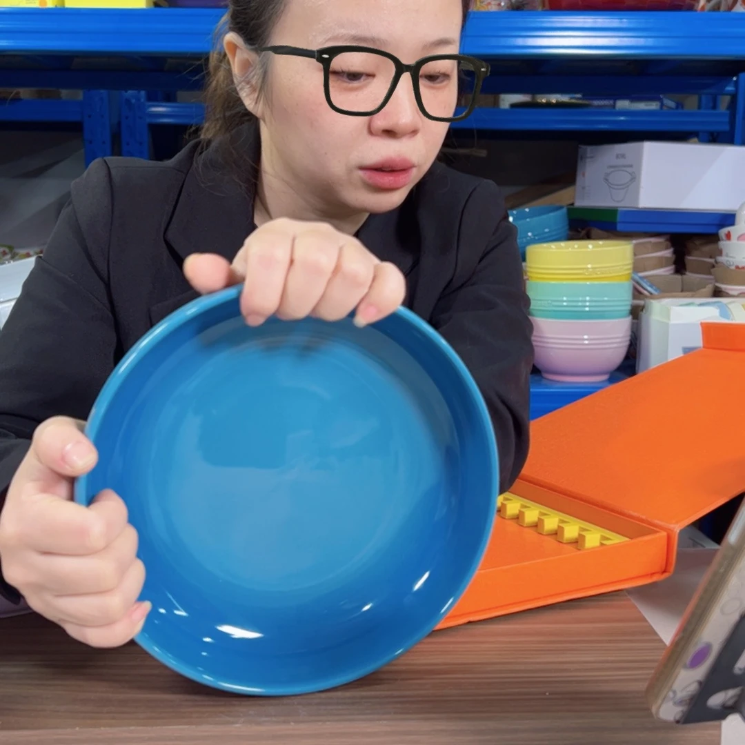 瓷片轻虹海军蓝盘子