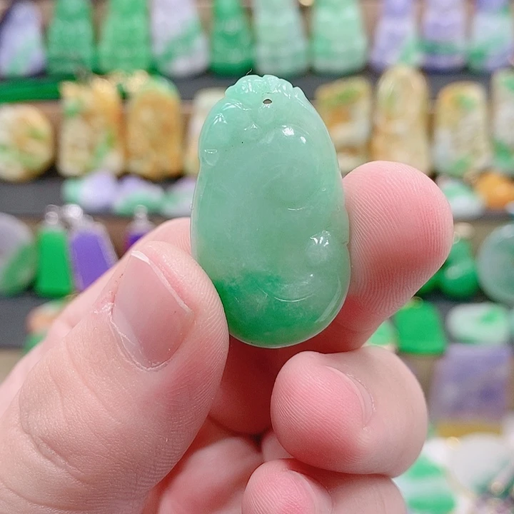 翡翠银S925镶嵌吊坠(赠链)