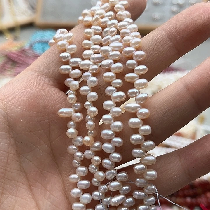 玛瑙/玉髓珠宝半成品未镶嵌一条3.5mm左右香槟二八孔珍珠