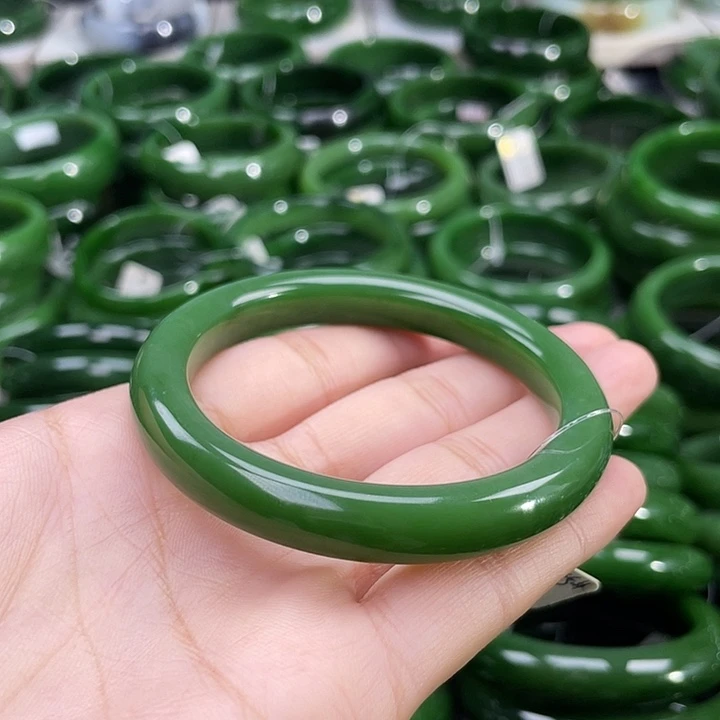 未镶嵌手镯和田玉（碧玉）