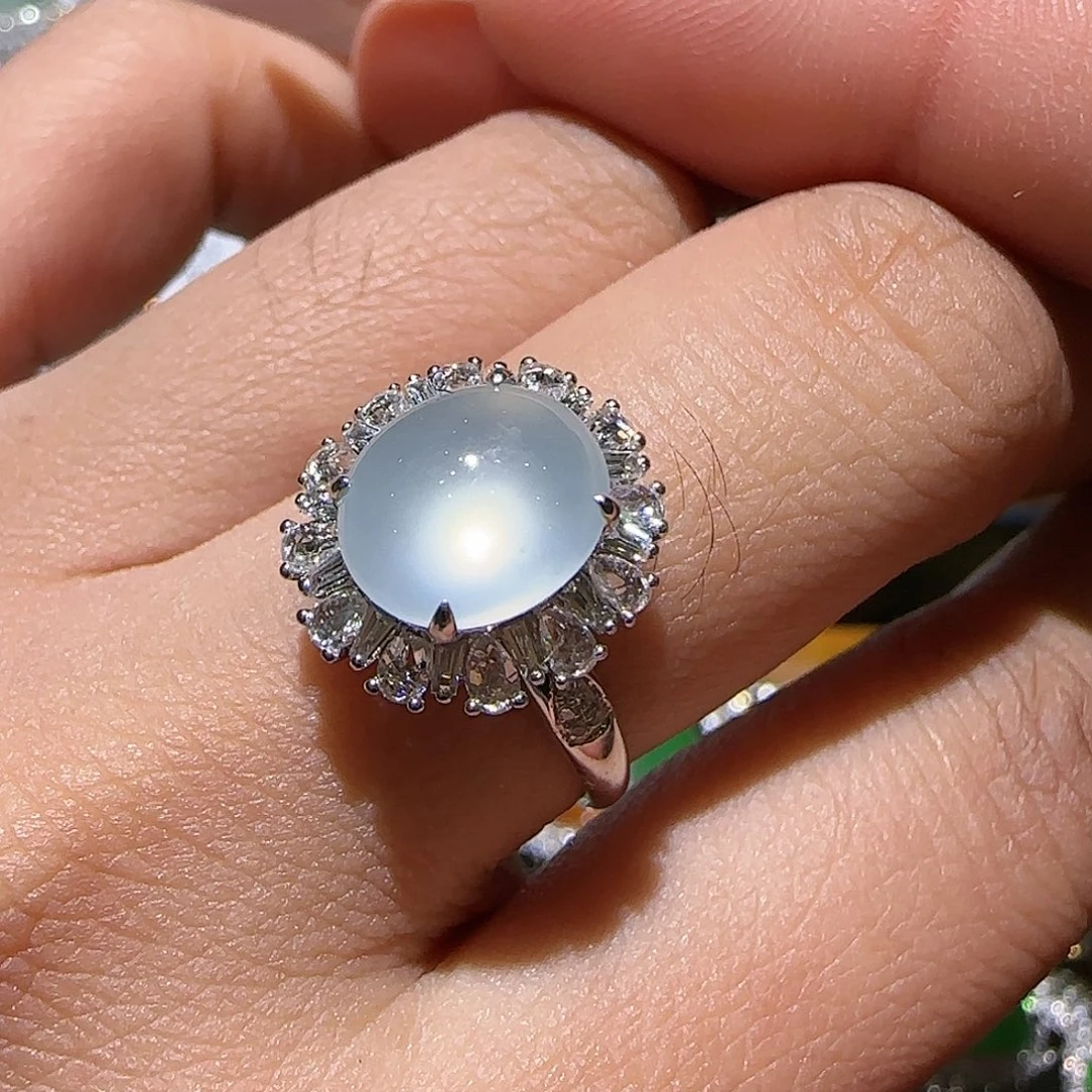 【闪购商品】18K金镶嵌戒指翡翠天然