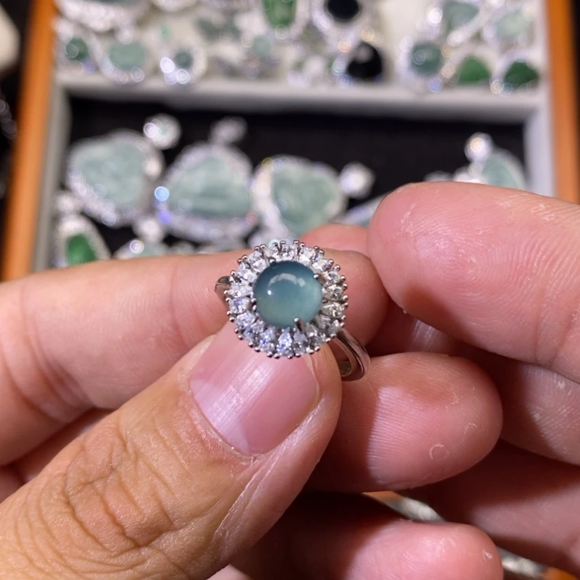 【闪购商品】翡翠颈饰未镶嵌天然