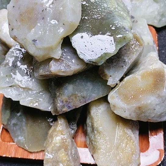 和田玉（糖玉）未镶嵌珠宝半成品