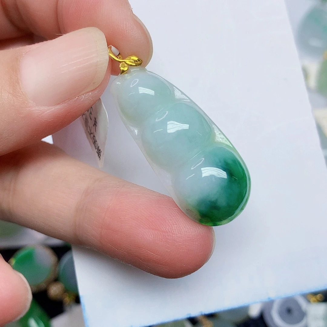 翡翠18K金镶嵌颈饰356684