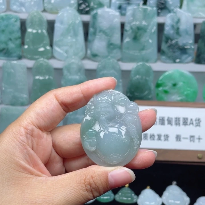 颈饰未镶嵌翡翠财神